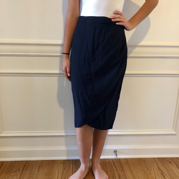 Banana Republic Navy Wrap Effect Skirt - Picture 2 of 6